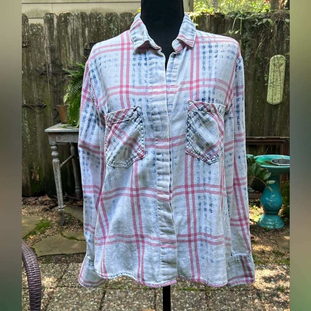Cloth & Stone Pink and Blue Plaid Shirt